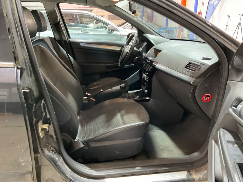 Opel Astra 1.7 CDTI Edition 2009 – снимка 3