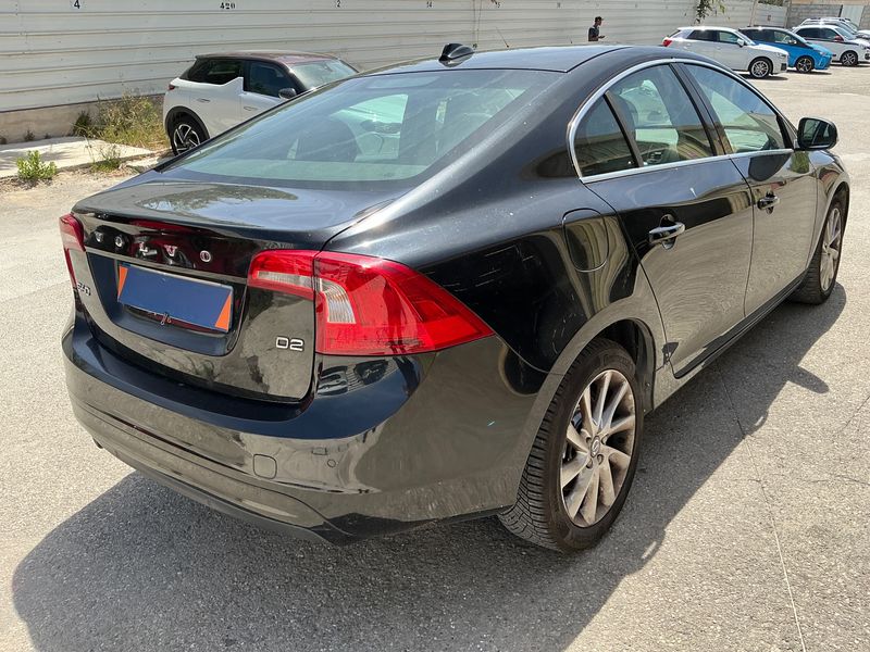 Volvo S60 2.0 D2 Momentum 2015 – снимка 8