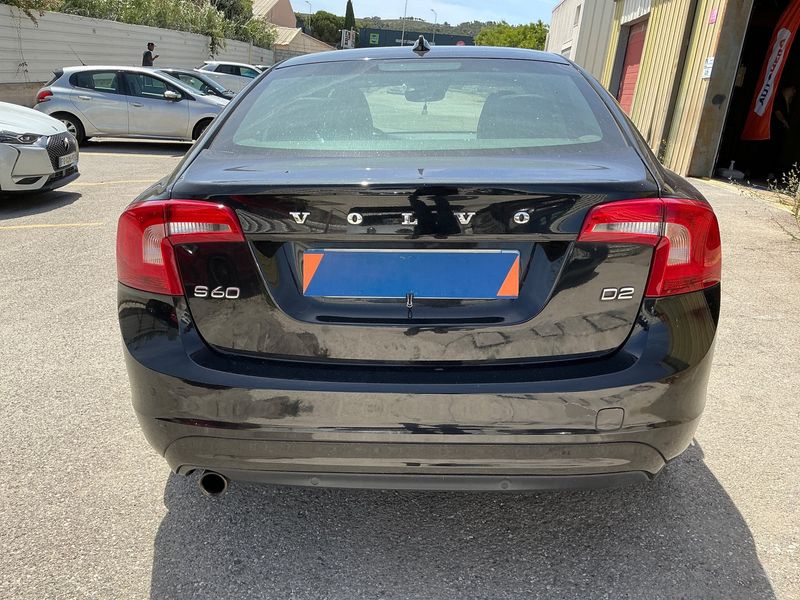 Volvo S60 2.0 D2 Momentum 2015 – снимка 7