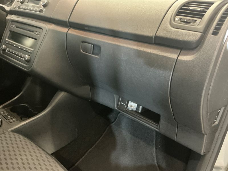 Skoda Fabia 1.2 TSI Ambition 2014 – снимка 28