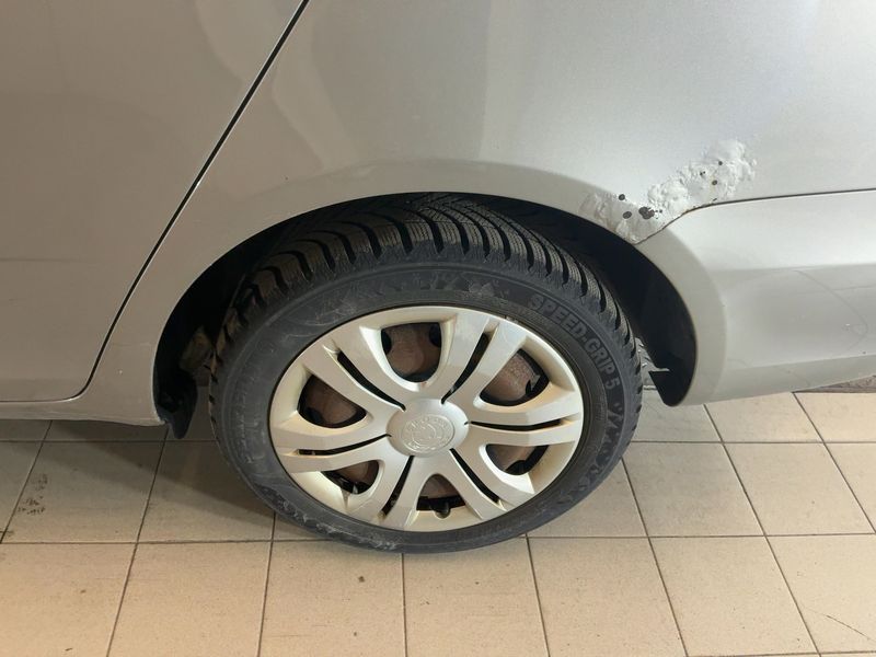 Skoda Fabia 1.2 TSI Ambition 2014 – снимка 5