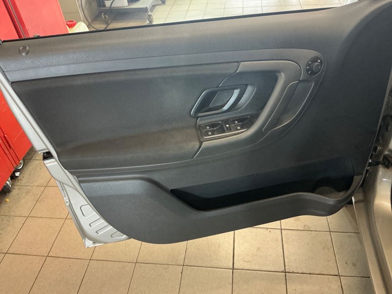 Skoda Fabia 1.2 TSI Ambition 2014 – снимка 33