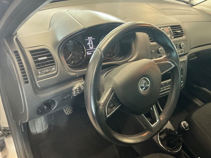 Skoda Fabia 1.2 TSI Ambition 2014 – снимка 35