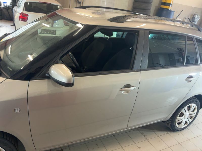 Skoda Fabia 1.2 TSI Ambition 2014 – снимка 4