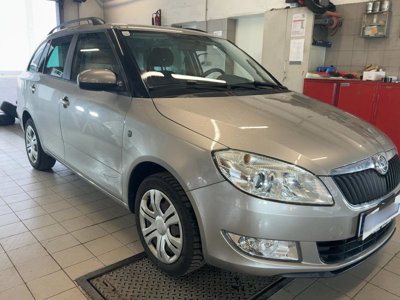 Skoda Fabia 1.2 TSI Ambition 2014 – снимка 12