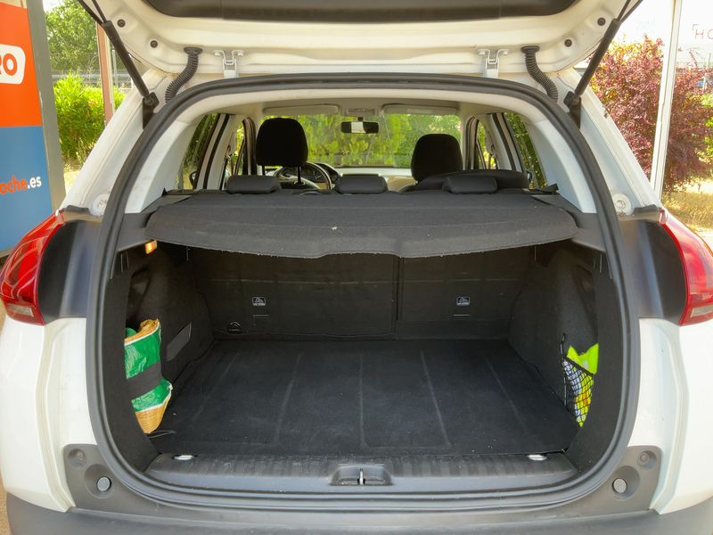 Peugeot 2008 1.6 Blue-HDi Style 2018 – снимка 15