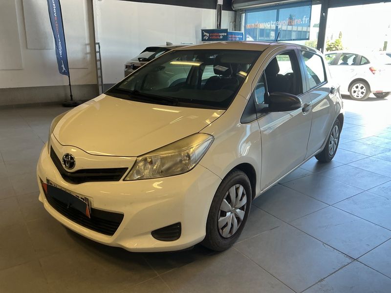 Toyota Yaris 1.0 VVT-i Active 2011 – снимка 1