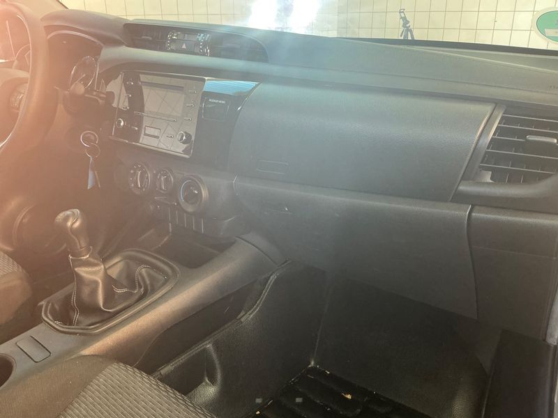 Toyota Hilux 2.4 D-4D Single Cab Duty 4x2 2022 – снимка 26