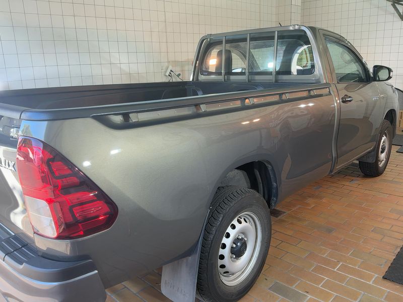 Toyota Hilux 2.4 D-4D Single Cab Duty 4x2 2022 – снимка 8