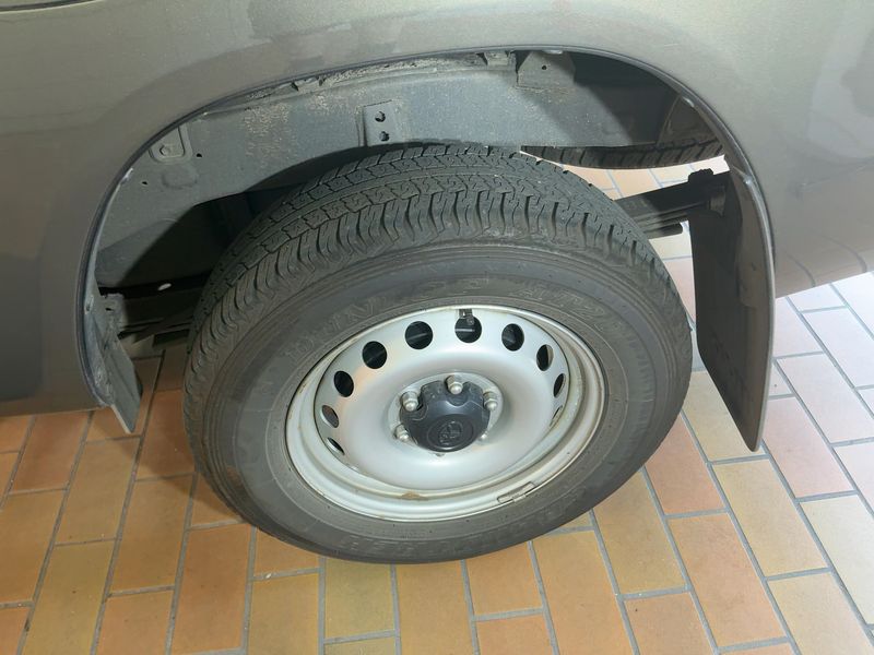 Toyota Hilux 2.4 D-4D Single Cab Duty 4x2 2022 – снимка 5