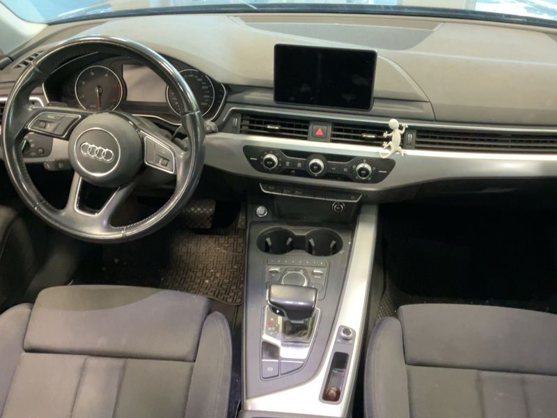 Audi A4 2.0 TDI Sport 2016 – снимка 17