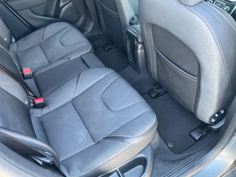 Volvo V40 Cross Country 2.0 D3 2019 – снимка 34