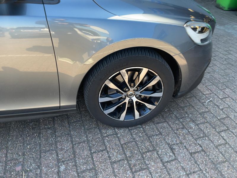Volvo V40 Cross Country 2.0 D3 2019 – снимка 11