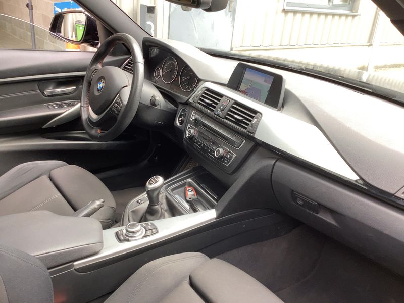 BMW 3er 318d 2013 – снимка 17