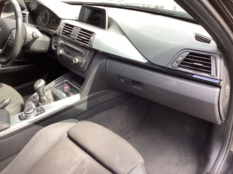 BMW 3er 318d 2013 – снимка 35