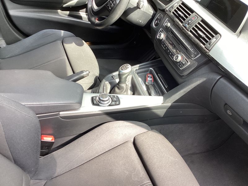 BMW 3er 318d 2013 – снимка 33