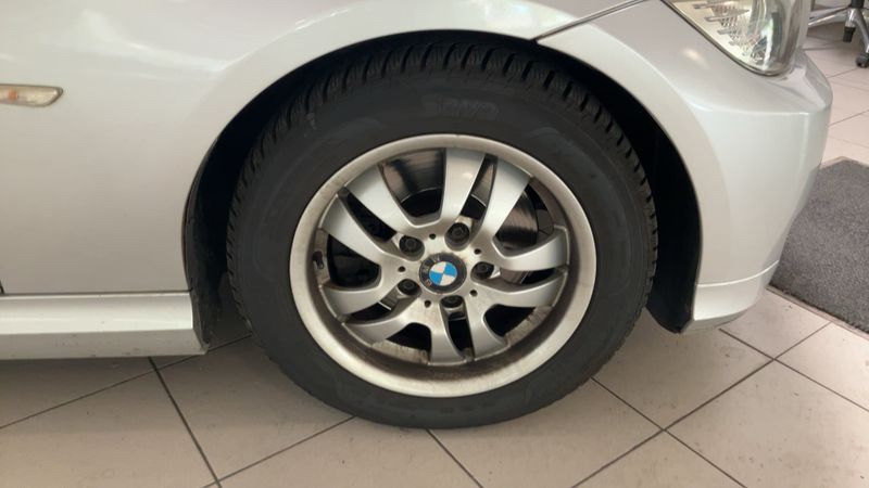 BMW 3er 320i 2012 – снимка 11
