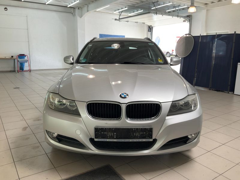 BMW 3er 320i 2012 – снимка 14