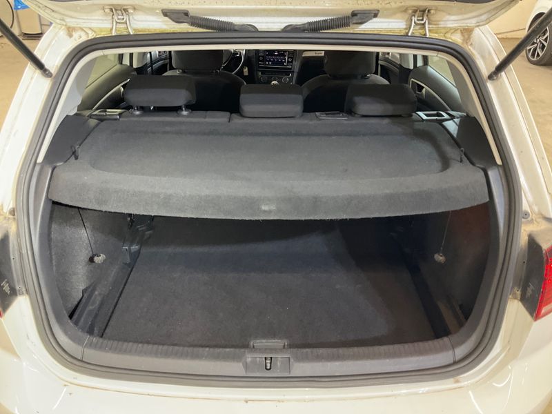 Volkswagen Golf VII 1.0 TSI Trendline BlueMotion Tech 2019 – снимка 32