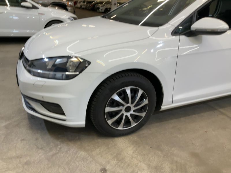 Volkswagen Golf VII 1.0 TSI Trendline BlueMotion Tech 2019 – снимка 2