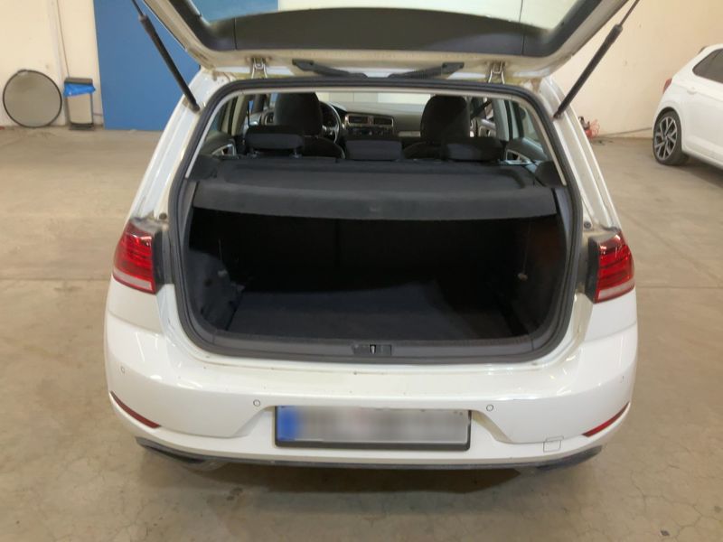 Volkswagen Golf VII 1.0 TSI Trendline BlueMotion Tech 2019 – снимка 15