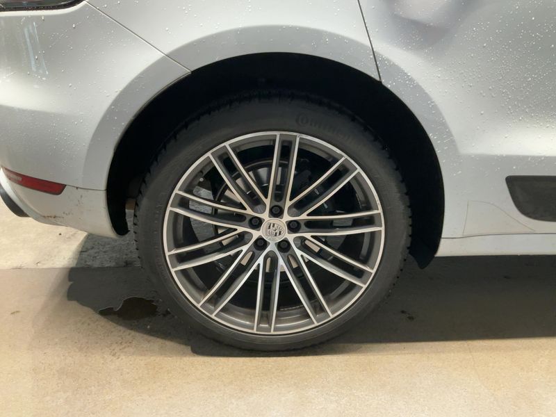 Porsche Macan Basis 2019 – снимка 9