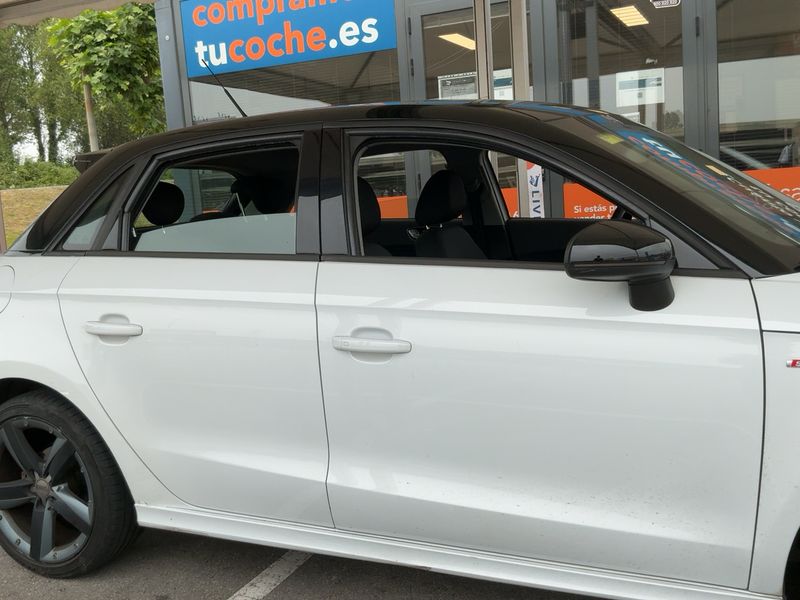 Audi A1 Sportback 1.6 TDI Attraction 2014 – снимка 10