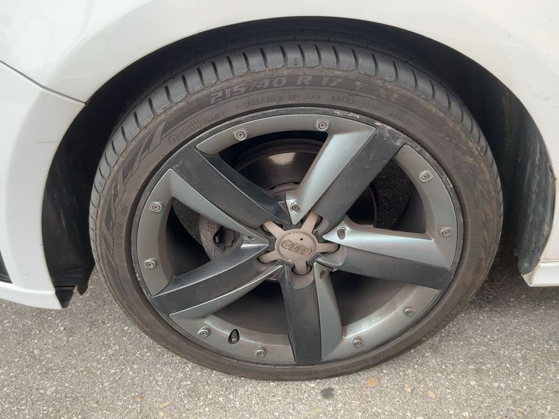 Audi A1 Sportback 1.6 TDI Attraction 2014 – снимка 3