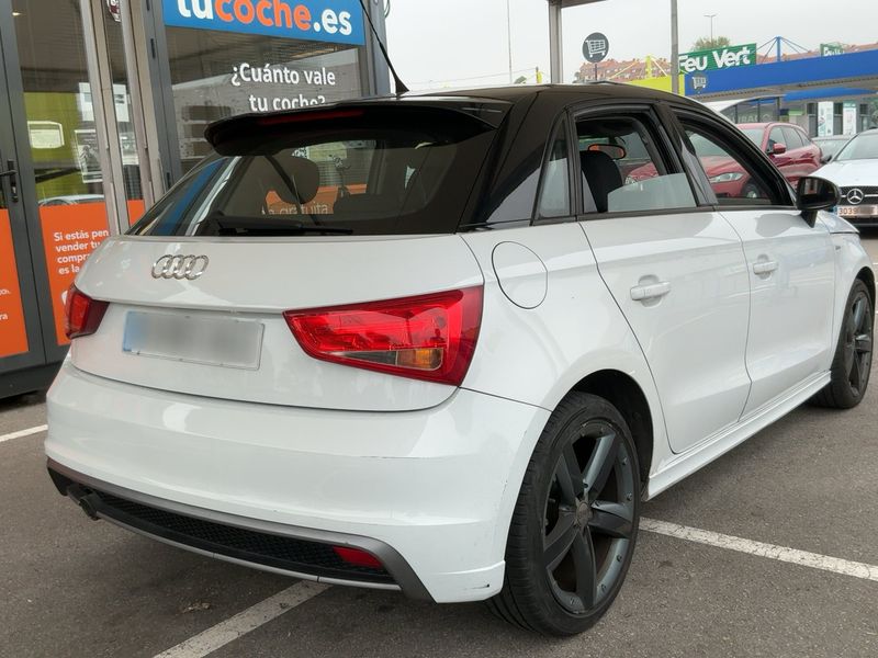 Audi A1 Sportback 1.6 TDI Attraction 2014 – снимка 8