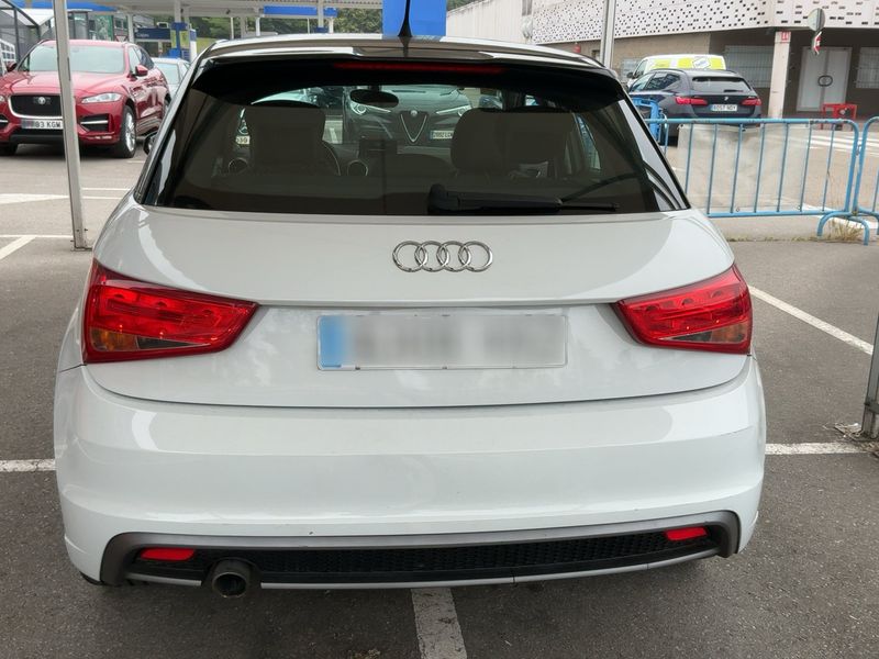 Audi A1 Sportback 1.6 TDI Attraction 2014 – снимка 7