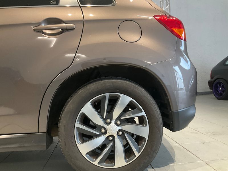 Mitsubishi ASX 2.2 DI-D Top 4WD 2015 – снимка 27