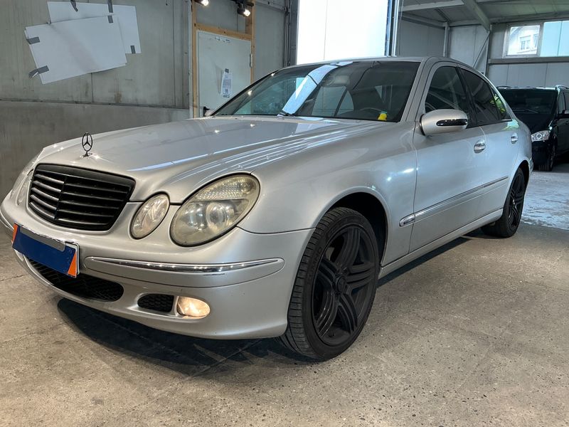 Mercedes-Benz E-Klasse E 220 CDI Elegance 2003 – снимка 1