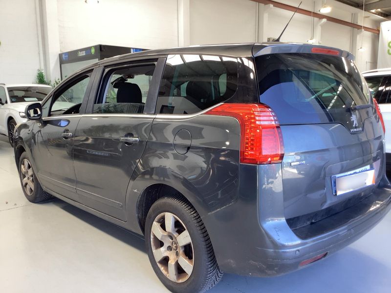 Peugeot 5008 1.6 Blue-HDi Active Business 2016 – снимка 6
