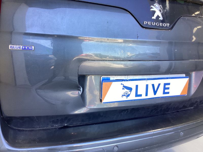 Peugeot 5008 1.6 Blue-HDi Active Business 2016 – снимка 23