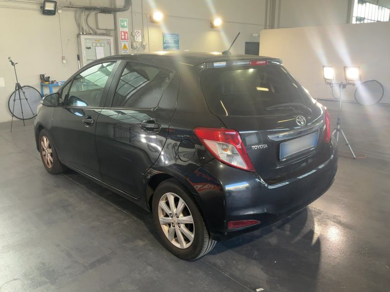Toyota Yaris 1.33 Dual VVT-i Lounge 2012 – снимка 6