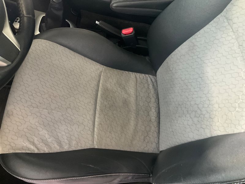 Toyota Yaris 1.33 Dual VVT-i Lounge 2012 – снимка 24