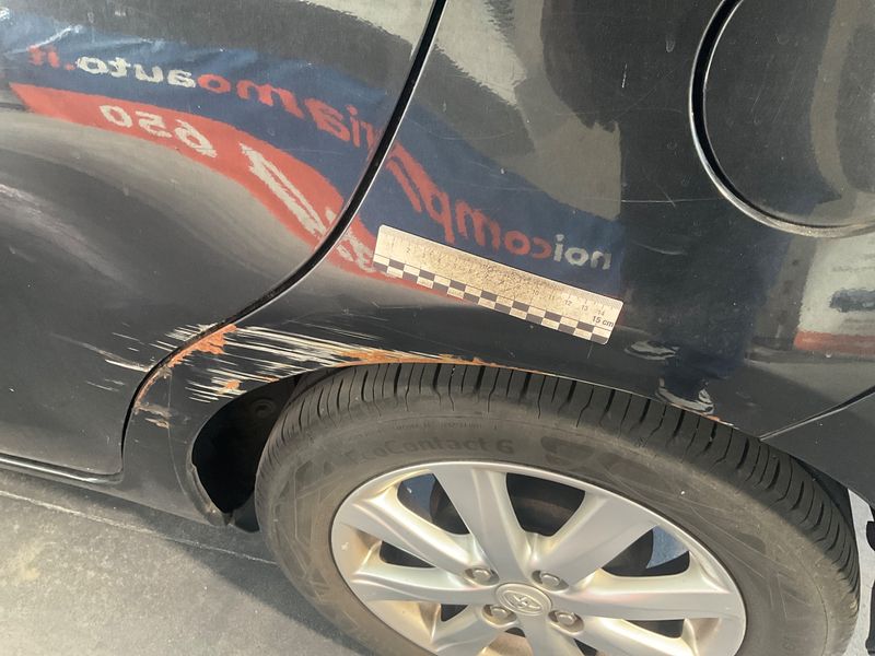 Toyota Yaris 1.33 Dual VVT-i Lounge 2012 – снимка 23