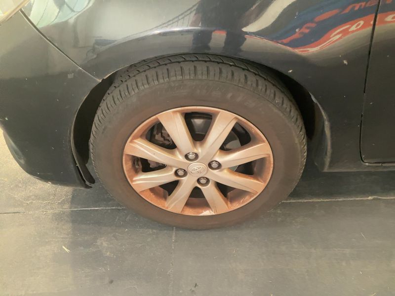 Toyota Yaris 1.33 Dual VVT-i Lounge 2012 – снимка 3