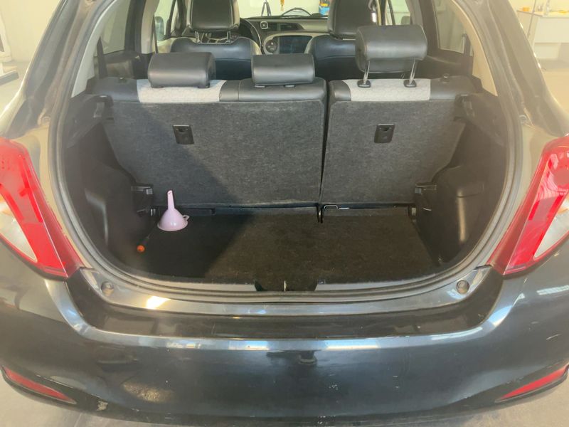 Toyota Yaris 1.33 Dual VVT-i Lounge 2012 – снимка 15
