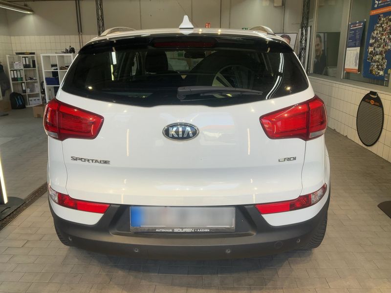 Kia Sportage 2.0 CRDi Spirit 4WD 2015 – снимка 7