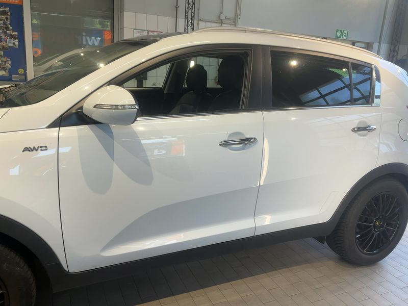 Kia Sportage 2.0 CRDi Spirit 4WD 2015 – снимка 4