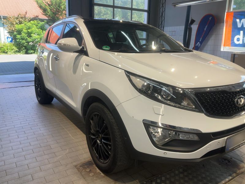 Kia Sportage 2.0 CRDi Spirit 4WD 2015 – снимка 12
