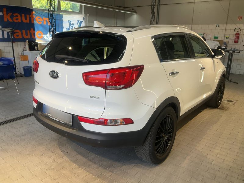 Kia Sportage 2.0 CRDi Spirit 4WD 2015 – снимка 8