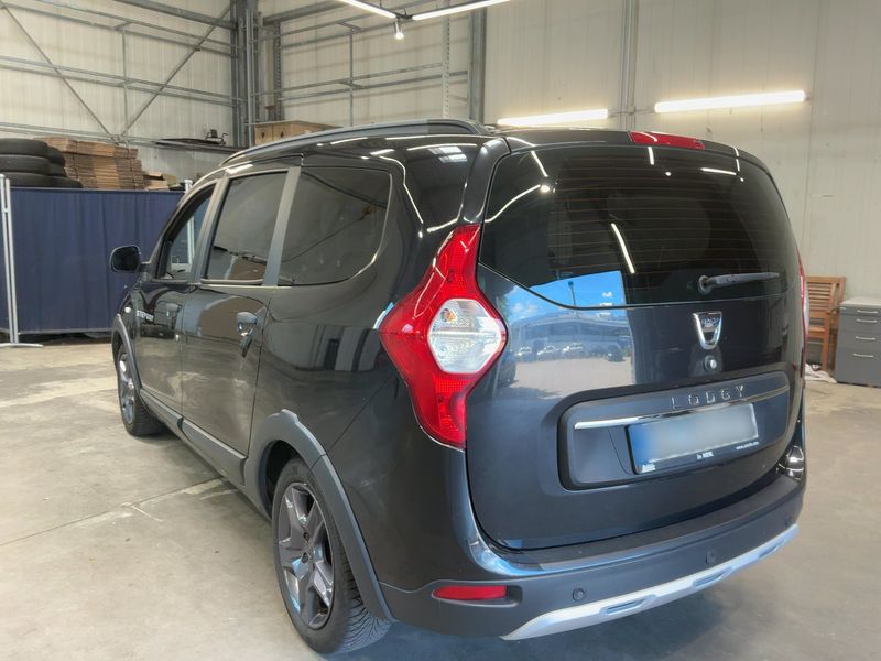 Dacia Lodgy 1.2 TCe Stepway Celebration 2017 – снимка 6