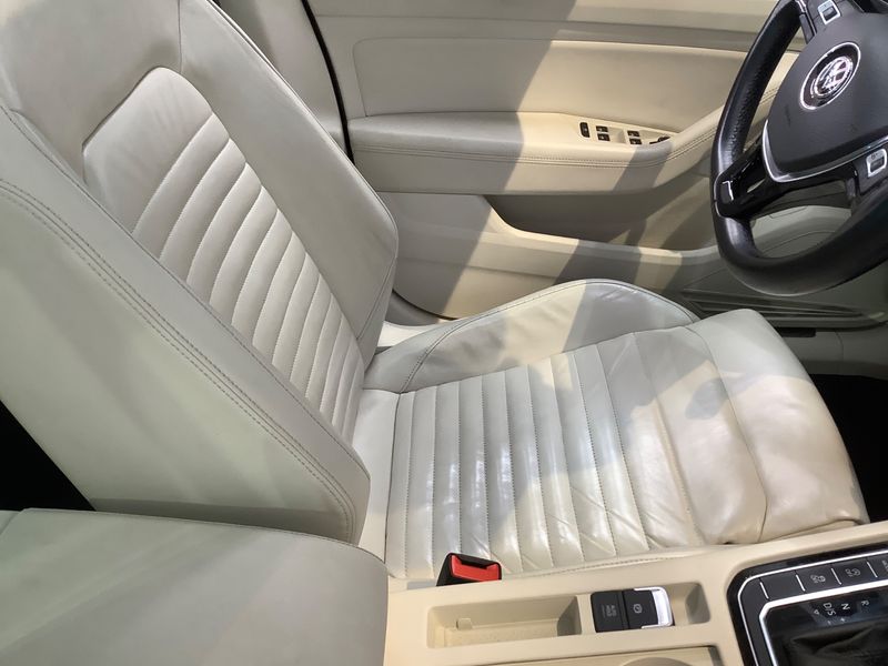 Volkswagen Passat 2.0 TDI Highline 4Motion BlueMotion Tech 2015 – снимка 26