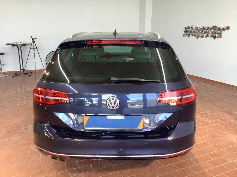 Volkswagen Passat 2.0 TDI Highline 4Motion BlueMotion Tech 2015 – снимка 7