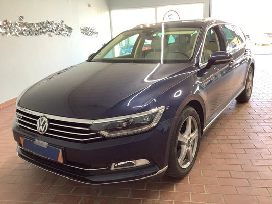 Volkswagen Passat 2.0 TDI Highline 4Motion BlueMotion Tech 2015 – снимка 1