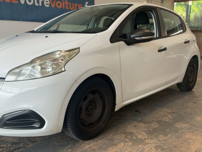 Peugeot 208 1.6 Blue-HDi Affaire Pack Clim 2015 – снимка 2
