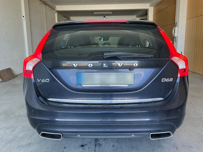 Volvo V60 2.4 D6 Plug-in Hybrid Momentum AWD 2016 – снимка 7