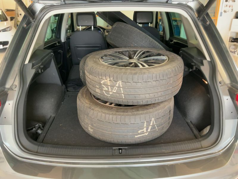 Volkswagen Tiguan 2.0 TDI Highline 4Motion BlueMotion Tech 2018 – снимка 16
